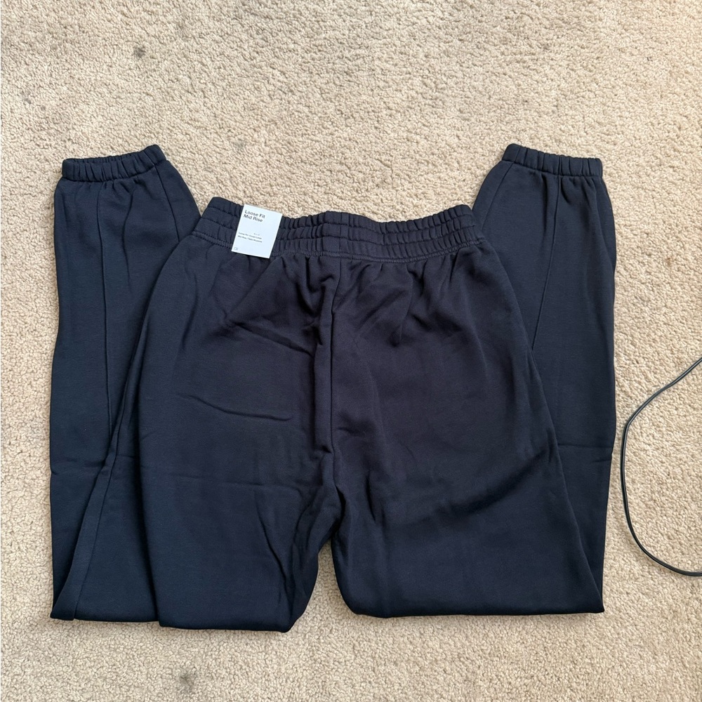 NWT Nike Sportswear Essential Collection Women's Fleece Pants - Picture 5 of 7